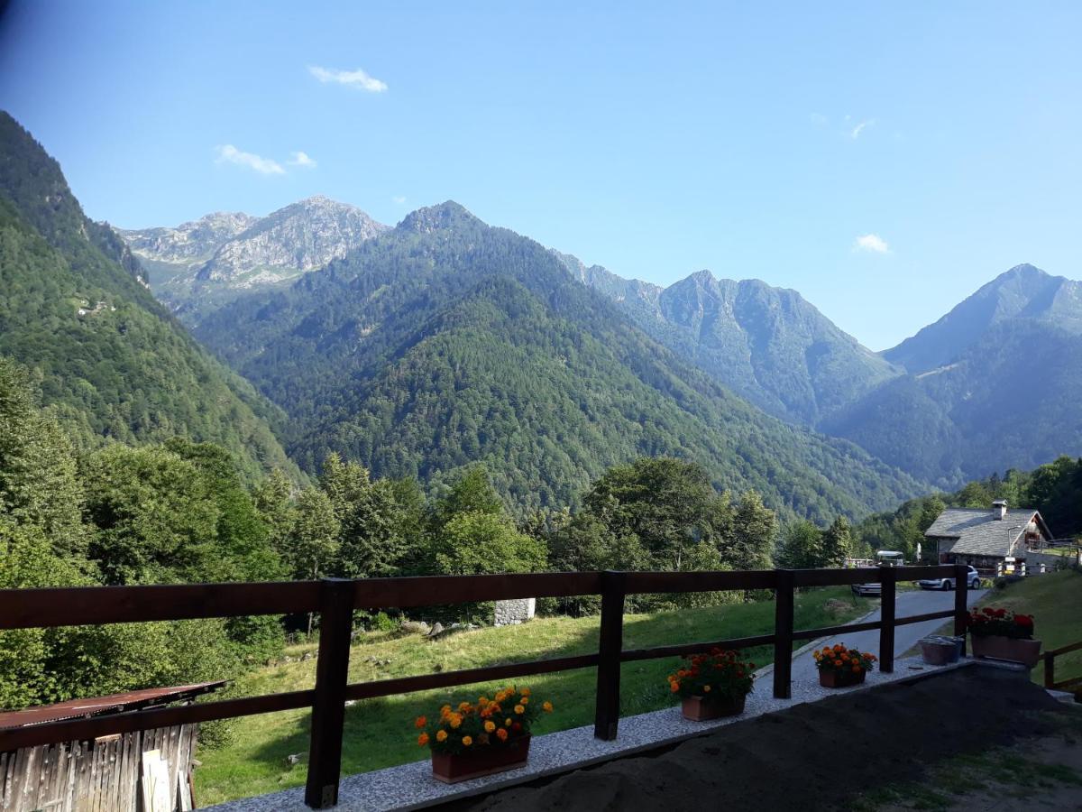 Anzino Casa All'Alpe Gaggetto B & B מראה חיצוני תמונה