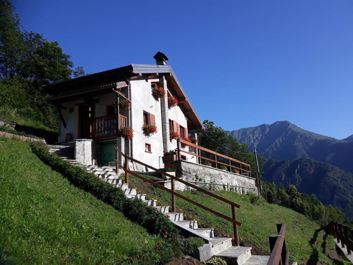 Anzino Casa All'Alpe Gaggetto B & B מראה חיצוני תמונה